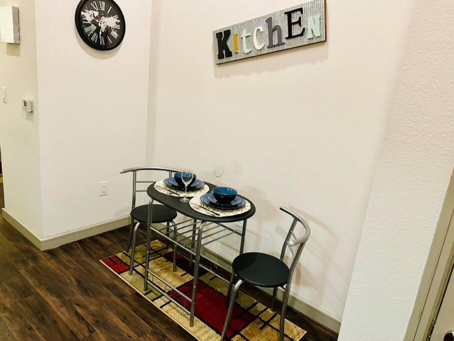 Appartamento Apto 1 Bed - Kitchen - Free Parking Houston Esterno foto